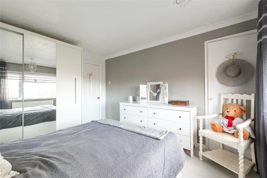 Additional image 23 of Medhurst Crescent, Gravesend, Kent, DA12