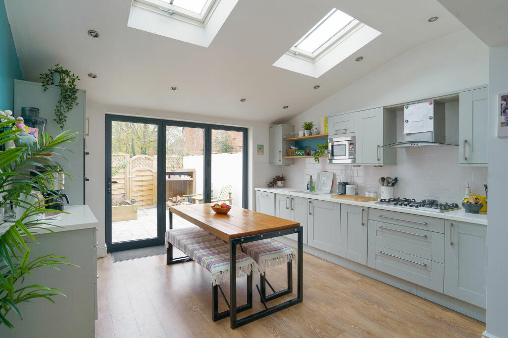 Additional image 2 of Chestnut Square, Wellesbourne, CV35