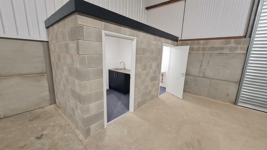 Additional image 5 of Unit 1 Ivy Farm, Bilstone Road, Congerstone, Nuneaton