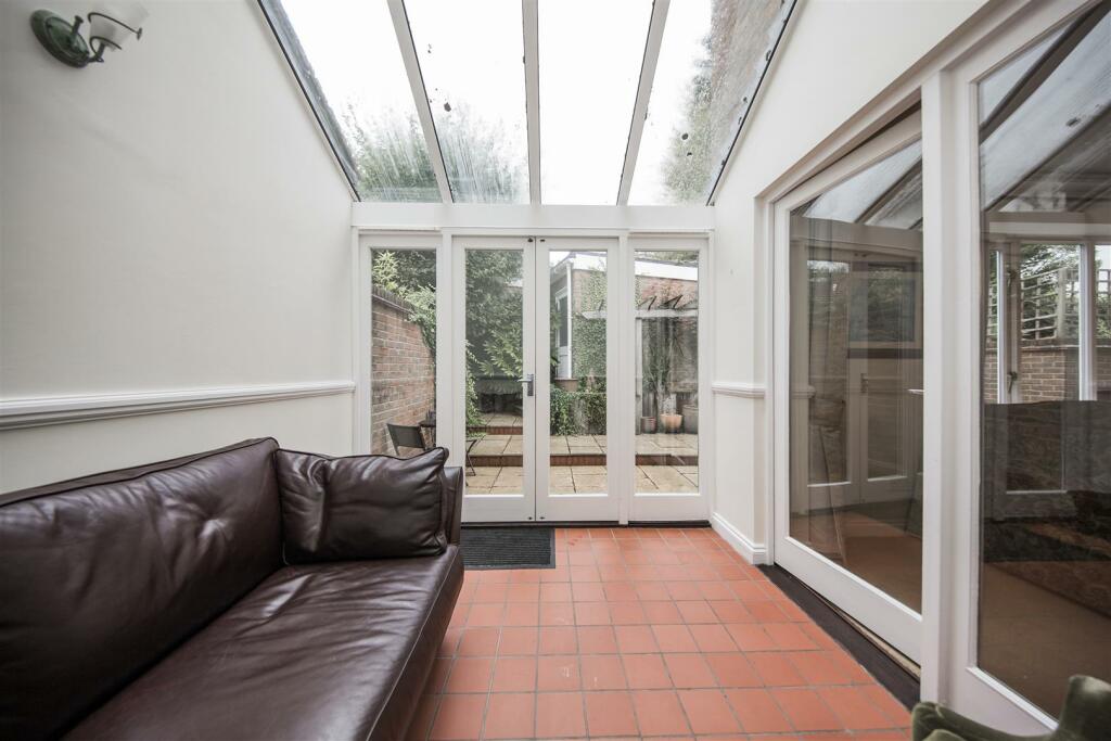 Additional image 13 of London Road, Farningham