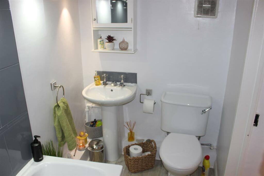 Additional image 9 of The Green, Aston-On-Trent, Derbyshire