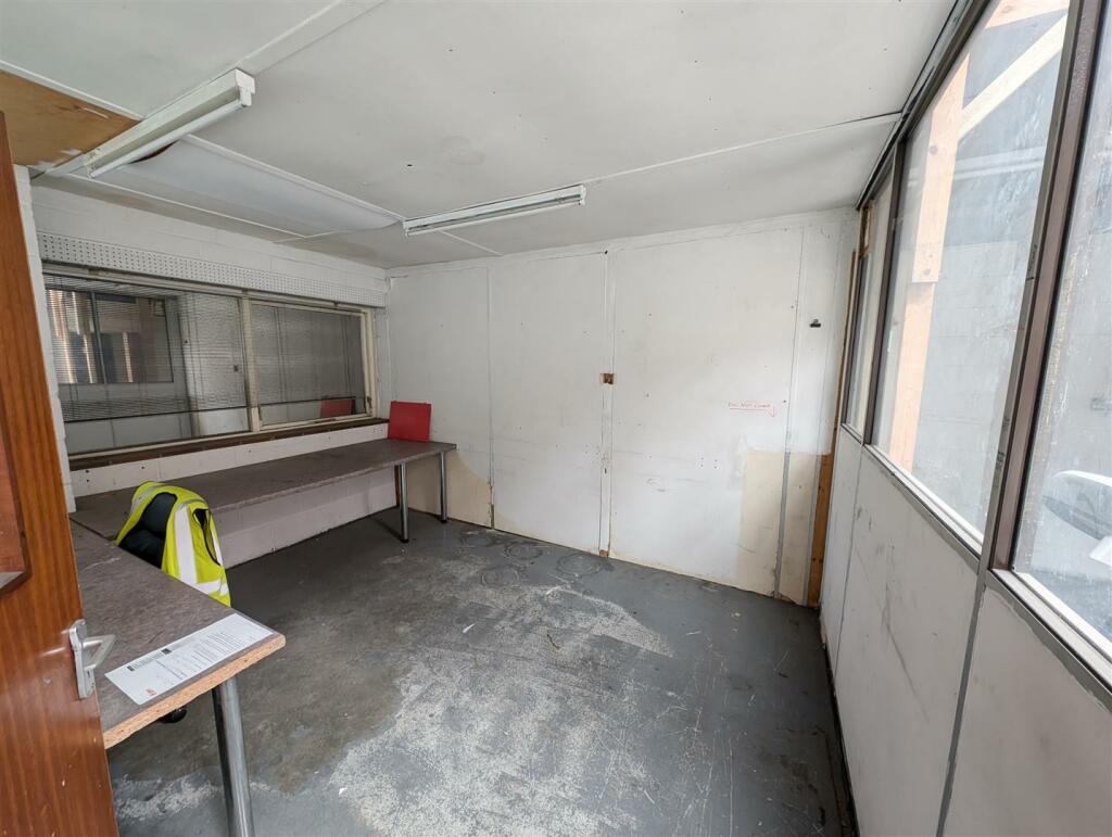 Additional image 9 of Ebbsfleet Business Park, Northfleet, Gravesend