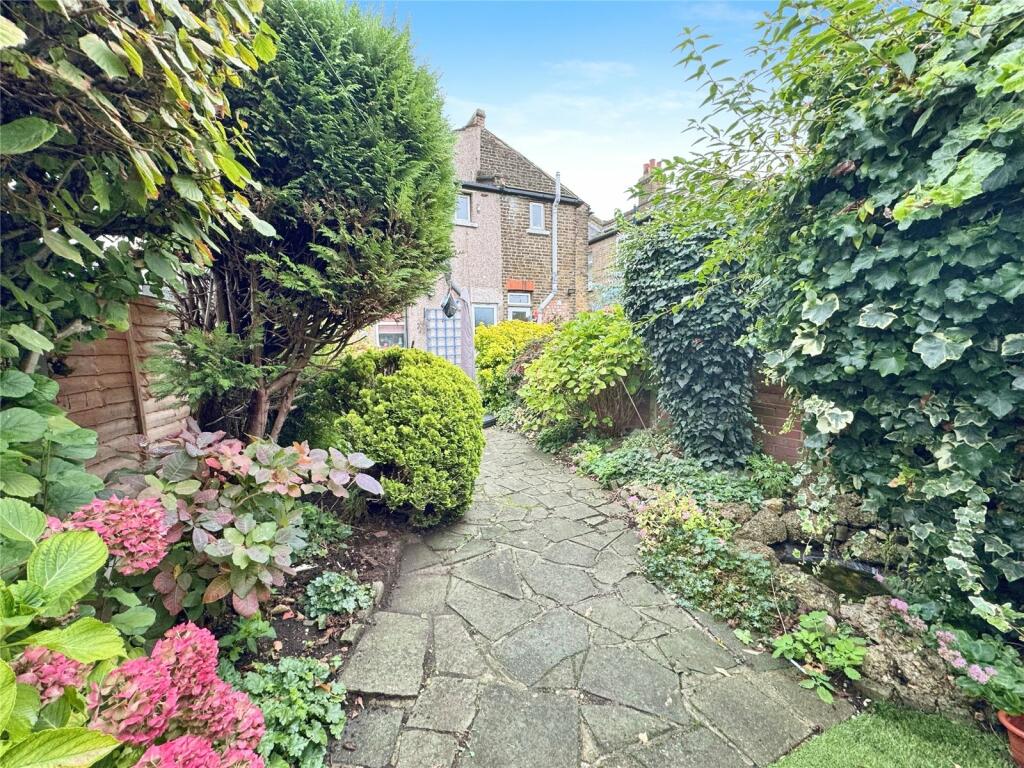 Additional image 15 of Woolwich Road, Bexleyheath, DA7