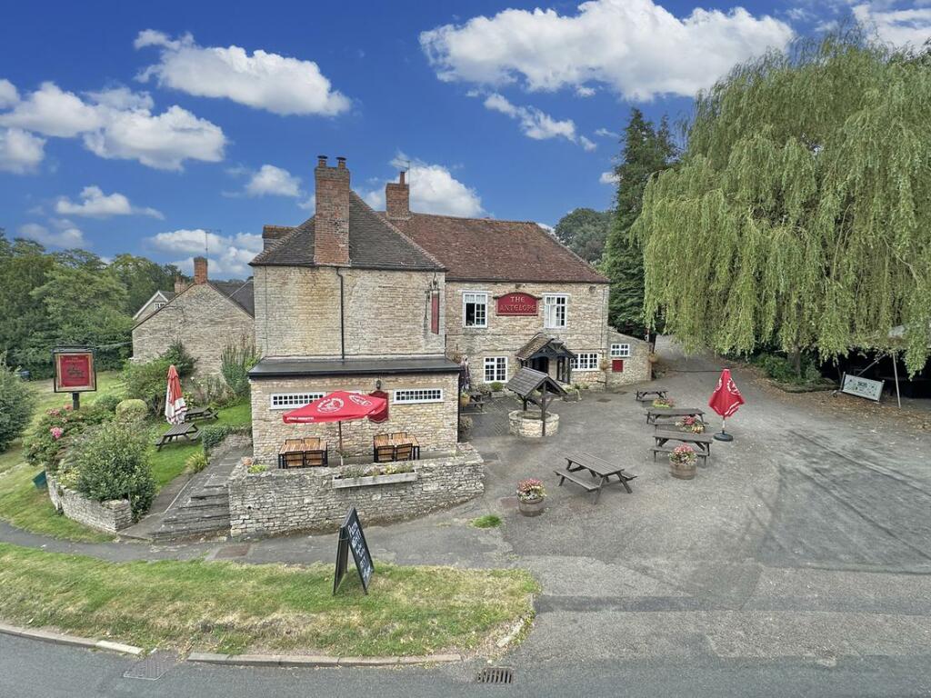 Additional image 2 of The Antelope Inn, The Green, Lighthorne, Warwick, CV35 0BX