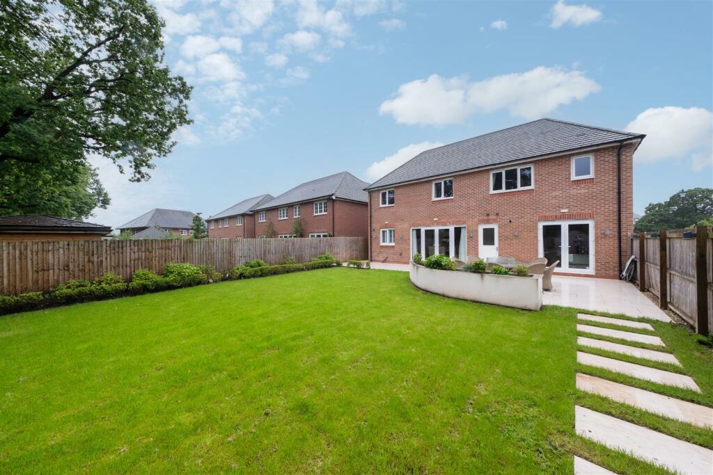 Additional image 46 of Stirling Close, Hartford, Cheshire