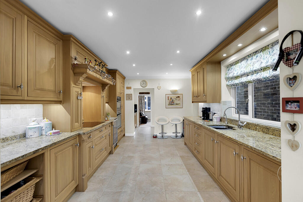 Additional image 24 of Beauty Bank