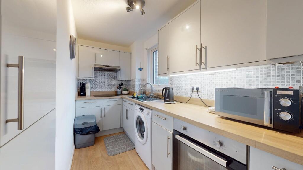 Additional image 2 of The Hollies, Gravesend, DA12