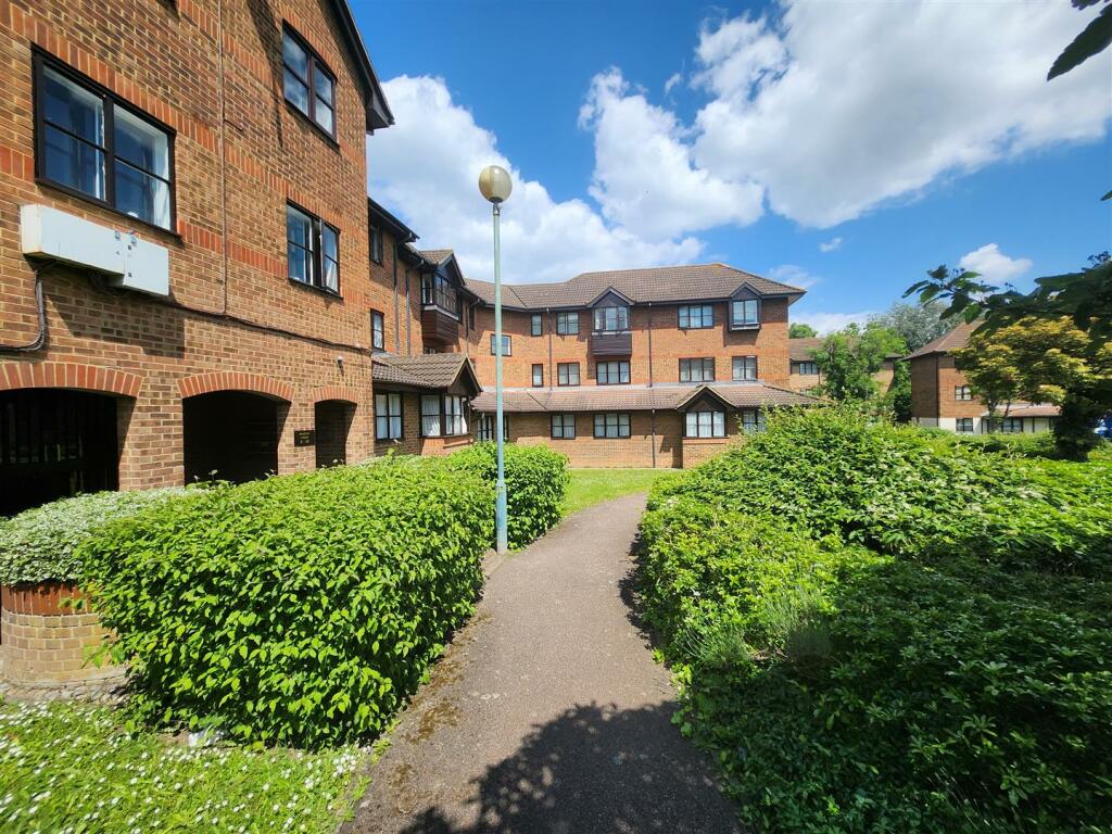 Additional image 10 of Hardwick Crescent, Dartford