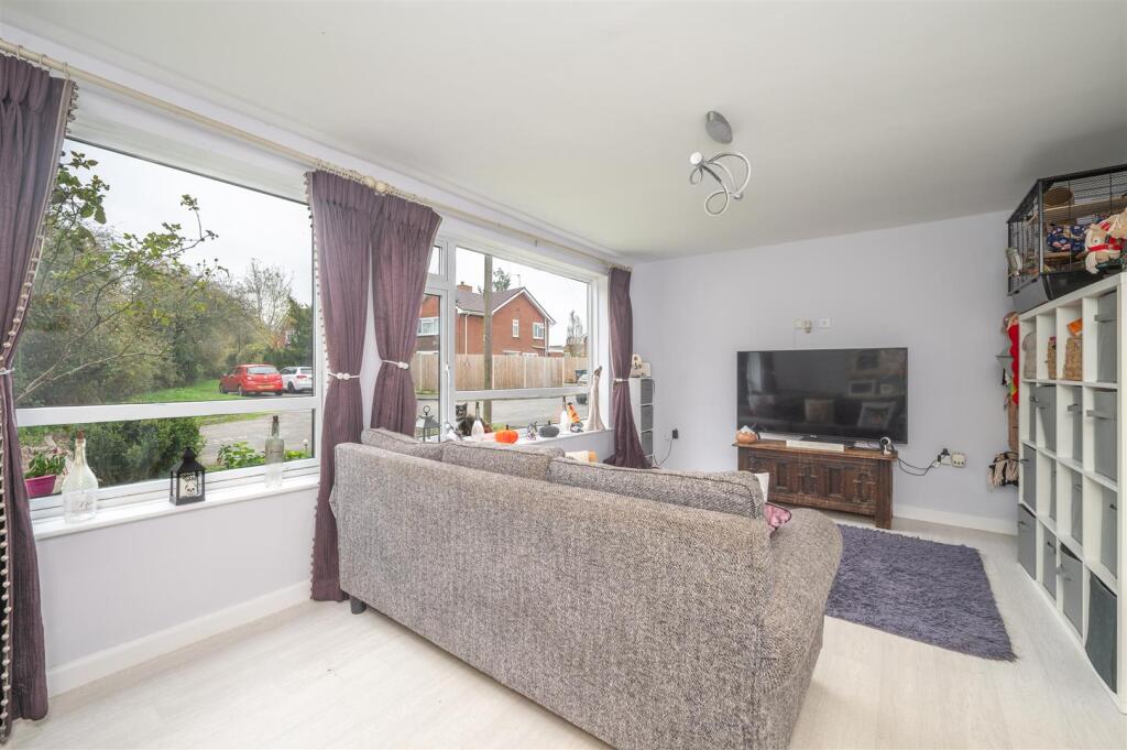 Additional image 8 of St. Laurence Close, Rowington, Warwick