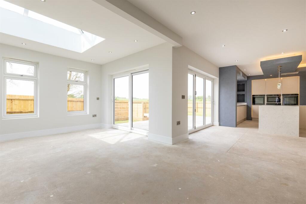 Additional image 12 of OPEN DAY: SATURDAY 15 FEBRUARY BETWEEN 10AM - 1PM. 1 The Mayfair, Audlem Road, Woore