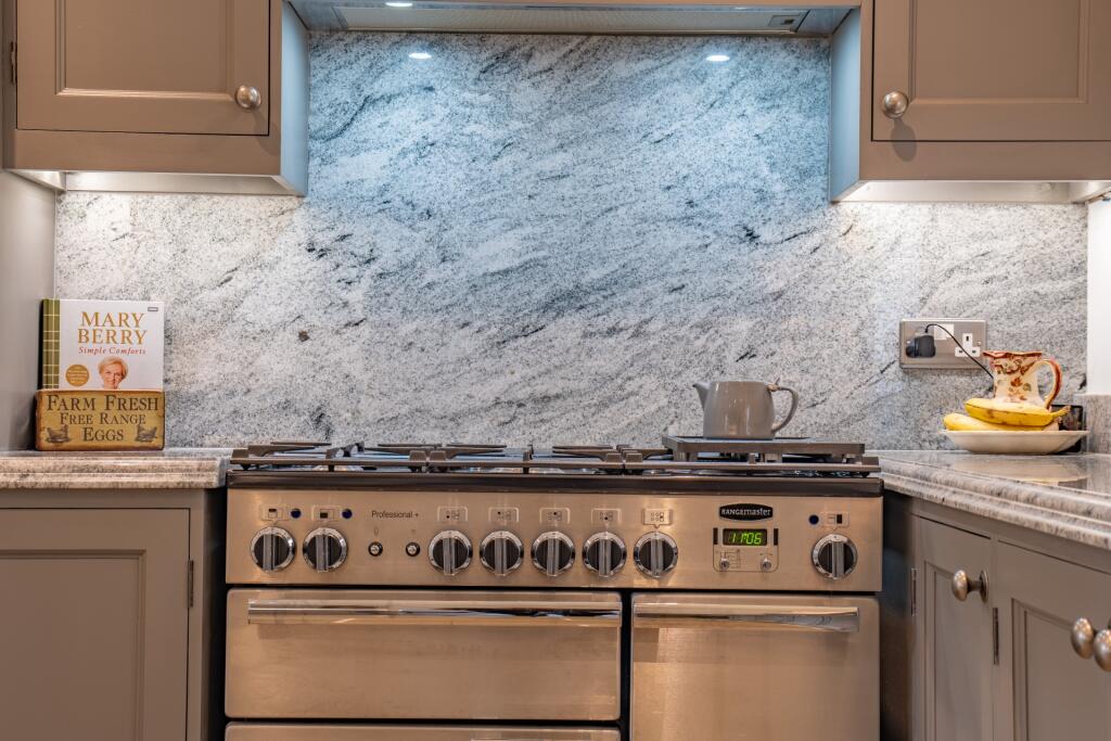 Additional image 21 of Main Road, Higham, DE55