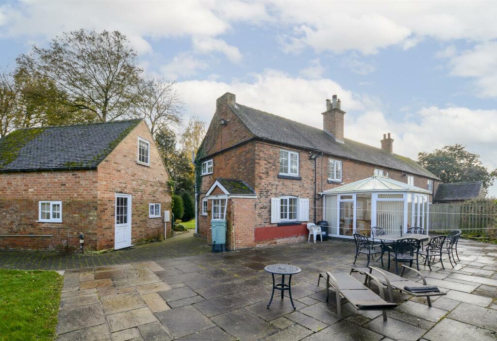 Additional image 26 of Beech Cottage, The Park, London Road, Shardlow