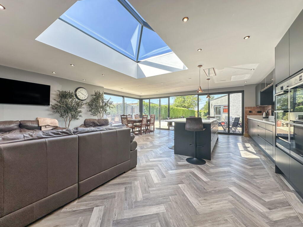 Additional image 10 of Nuneaton Road, Bulkington, Bedworth, CV12 9RR