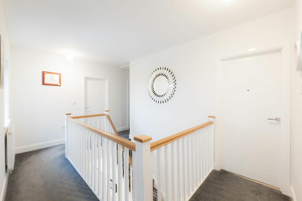 Additional image 14 of Over 2100 square feet on a large plot