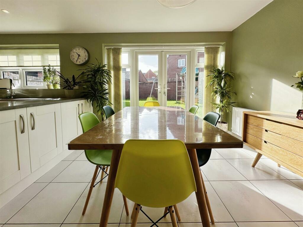 Additional image 22 of Poplar Way, Whitnash, Leamington Spa