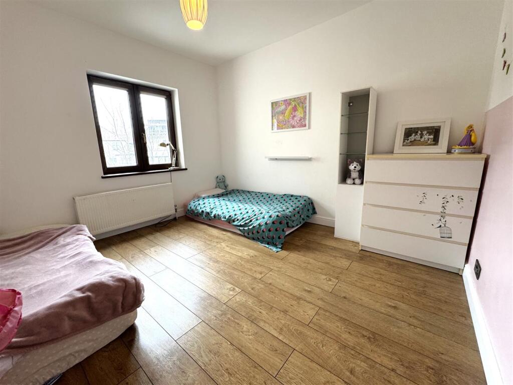 Additional image 14 of Danson Crescent, Welling