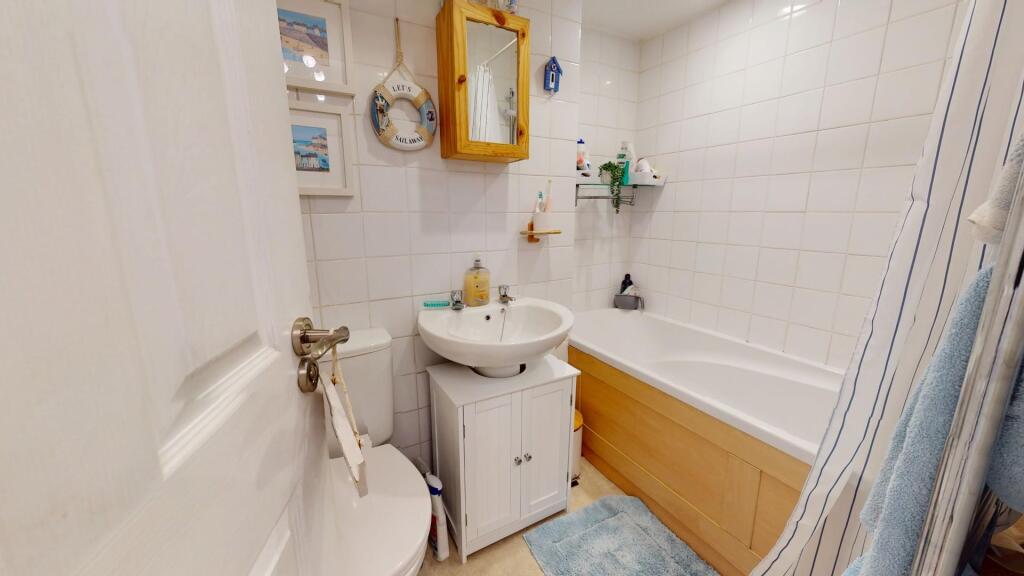 Additional image 5 of The Hollies, Gravesend, DA12