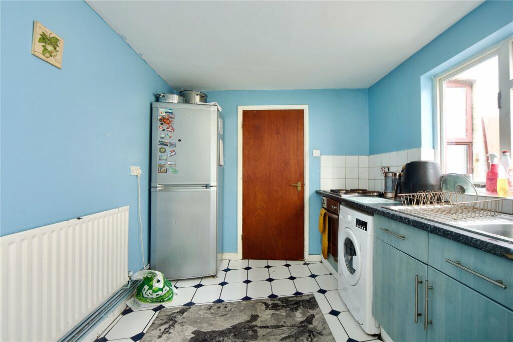 Additional image 28 of Wrotham Road, Gravesend, Kent, DA11