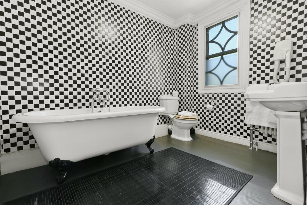 Additional image 19 of Derbyshire Country House, Nr Matlock