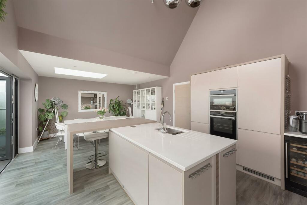 Additional image 9 of Martindown Road, Whitstable