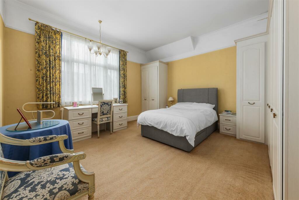 Additional image 16 of Clarendon Square, Leamington Spa