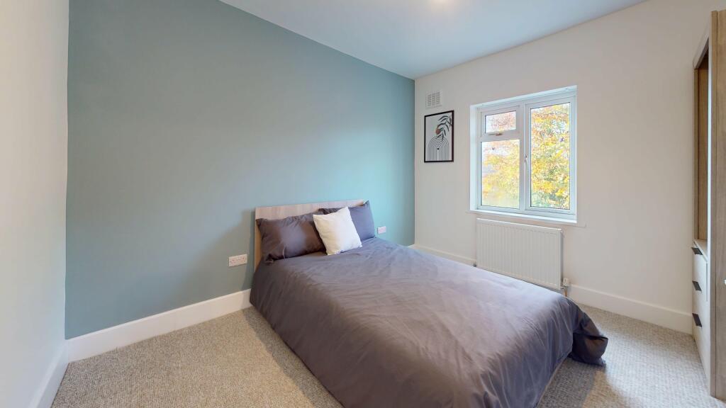 Additional image 23 of Long Acres 2 WEEK RENT FREE 25/26, ,