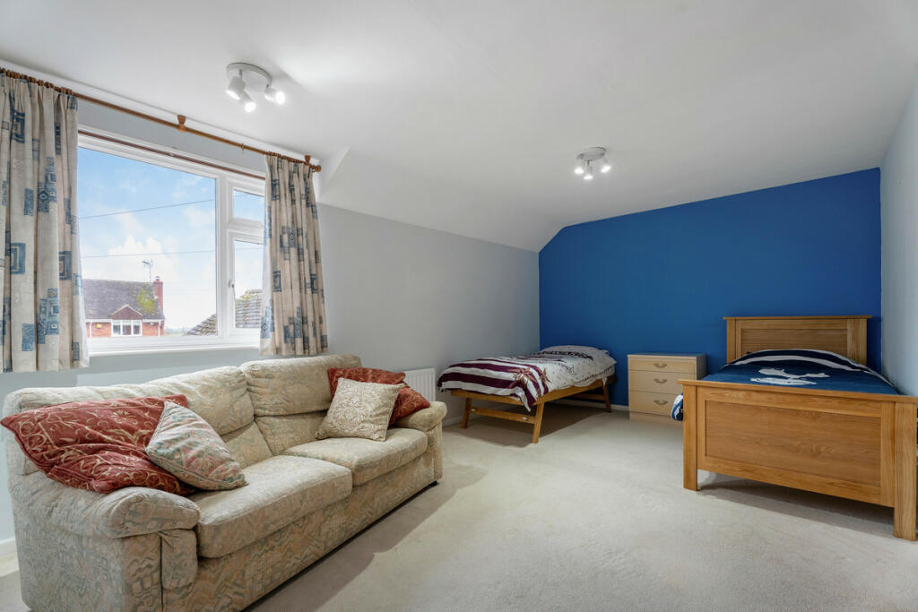 Additional image 20 of Queens Close, Harbury, Warwickshire CV33 9JJ