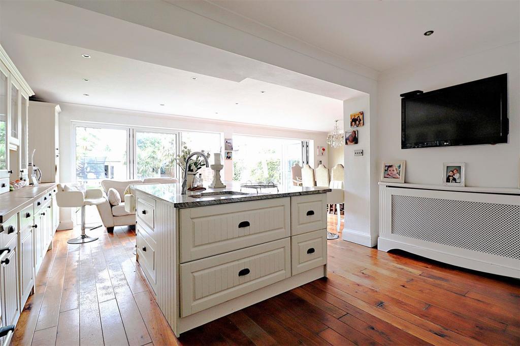 Additional image 9 of Shepherds Lane, Dartford