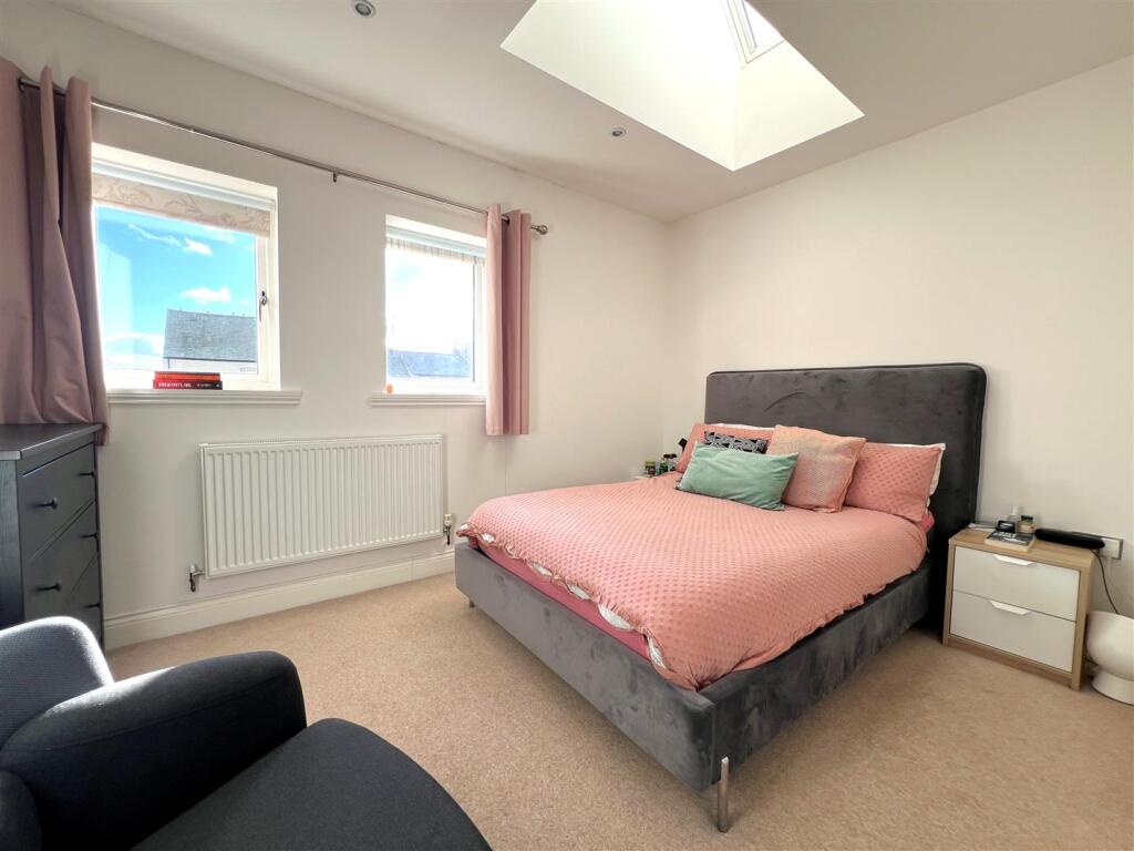 Additional image 4 of Alveston Place, Leamington Spa