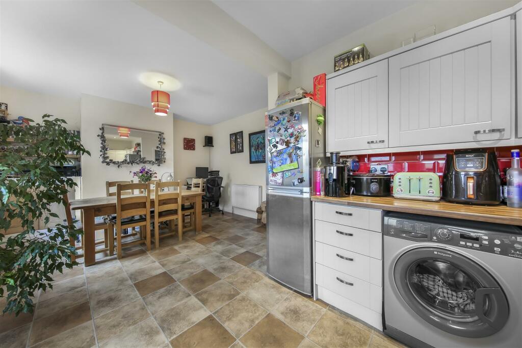 Additional image 7 of Edge Road, Matlock, DE4 3NH