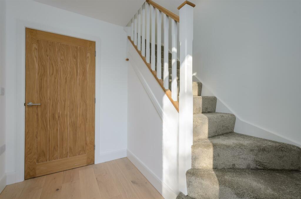 Additional image 6 of The Old Barn, Higham Lane, Stoke Golding.