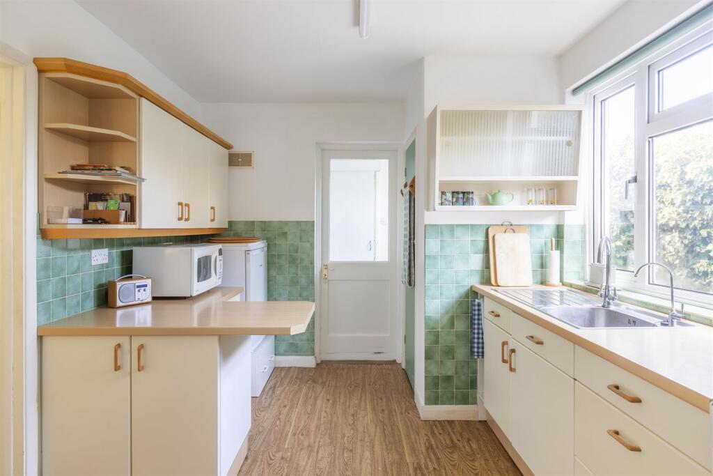 Additional image 10 of Garden Close, Rough Common, Canterbury