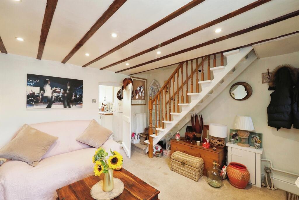 Additional image 4 of Short Row, Belper