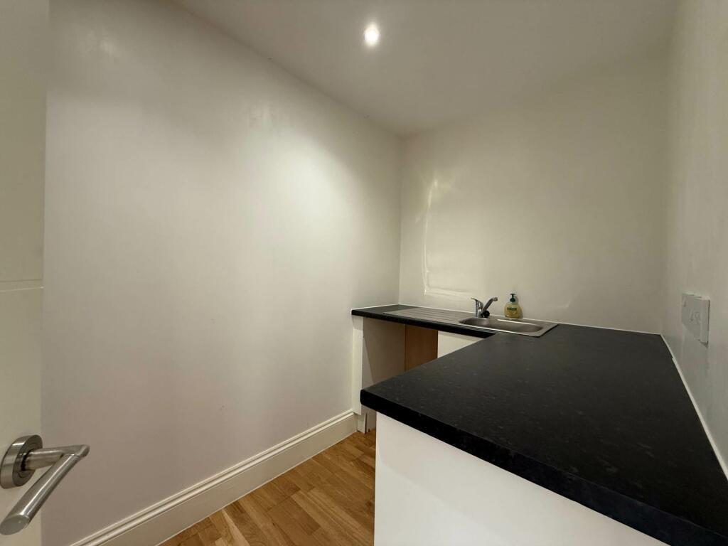 Additional image 7 of Ightham Road, Erith ** VIDEO & 3D FLOORPLAN AVAILABLE **