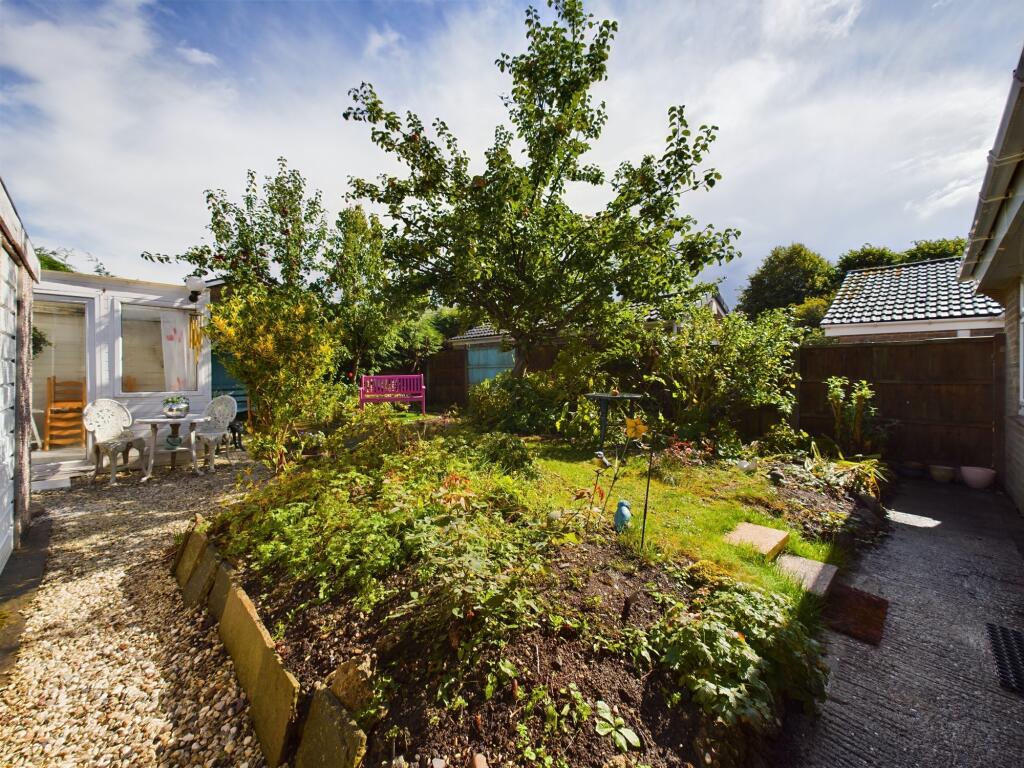 Additional image 16 of Heigham Close, Shelton Lock