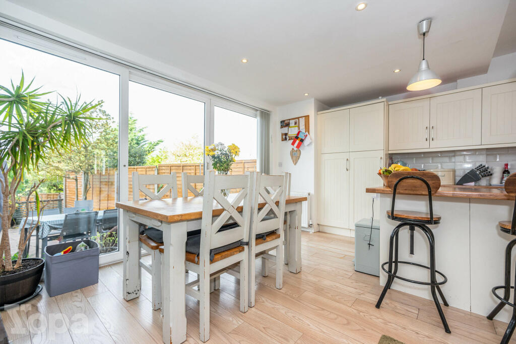 Additional image 5 of Heathview Avenue, Dartford, DA1