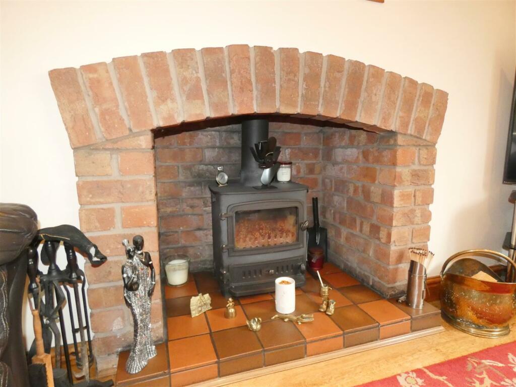 Additional image 4 of Old Road, Wrinehill