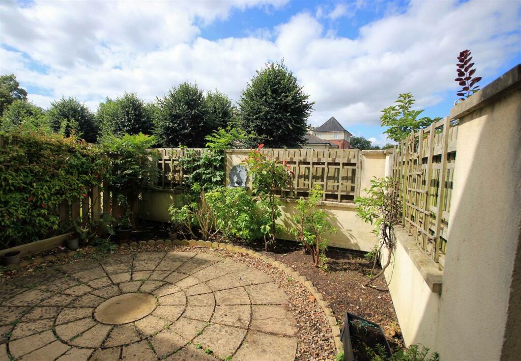 Additional image 3 of Campriano Drive, Warwick