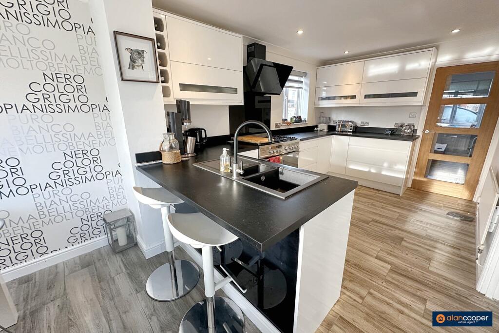 Additional image 9 of Hinckley Road, Stoke Golding, CV13 6DU