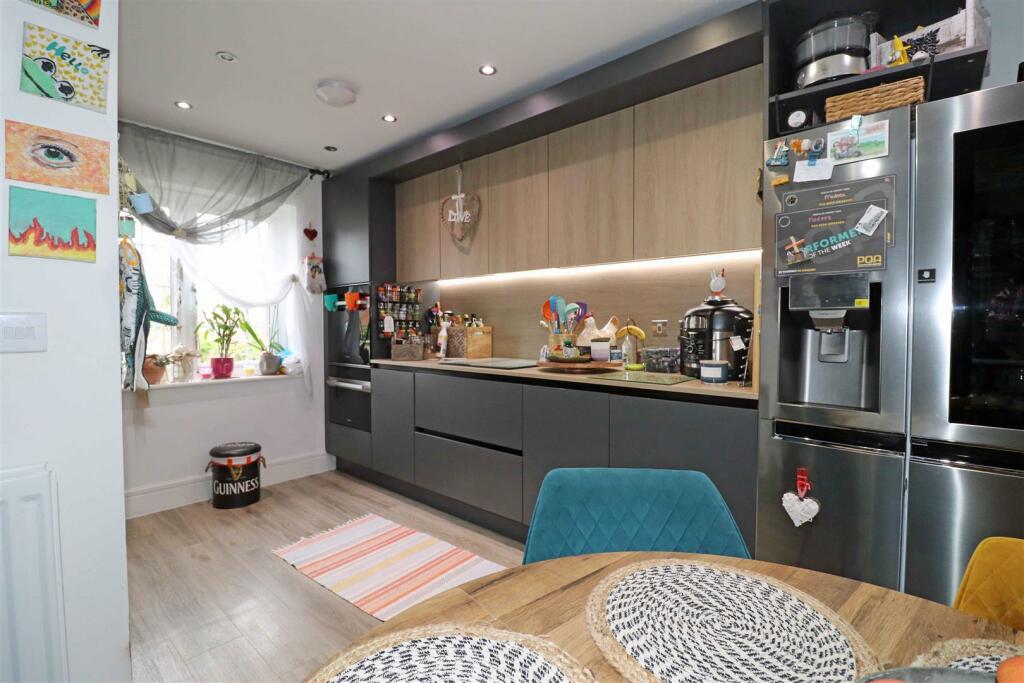 Additional image 2 of Conrad Lewis Way, Warwick