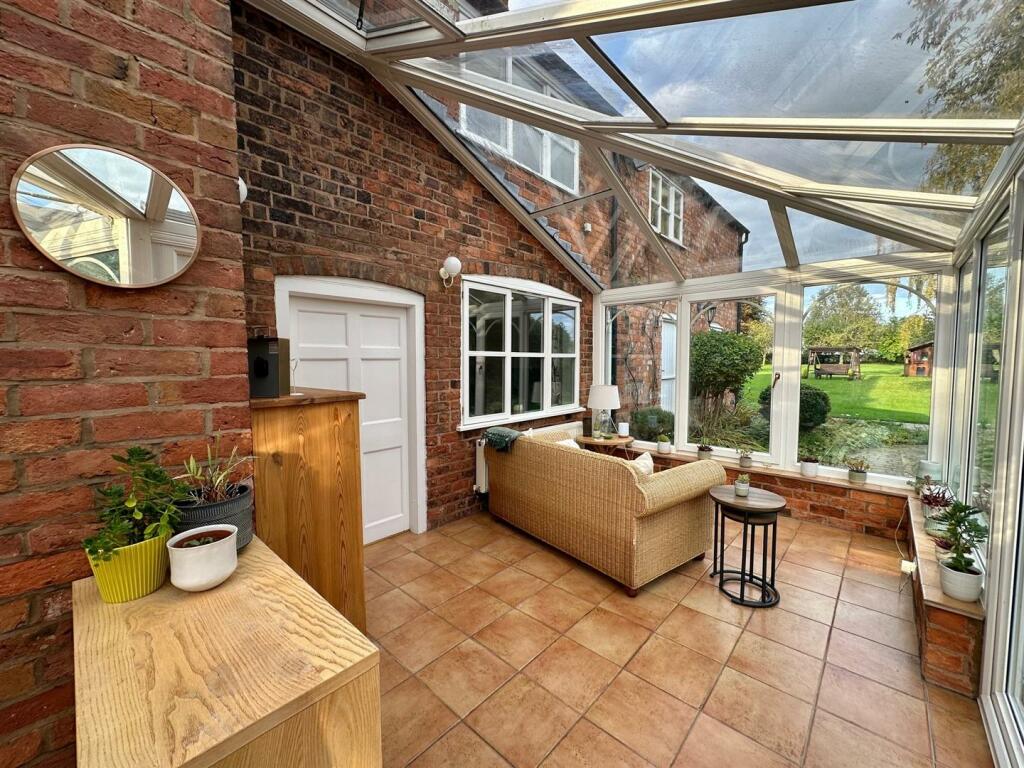 Additional image 18 of Colleys Lane, Willaston, Cheshire