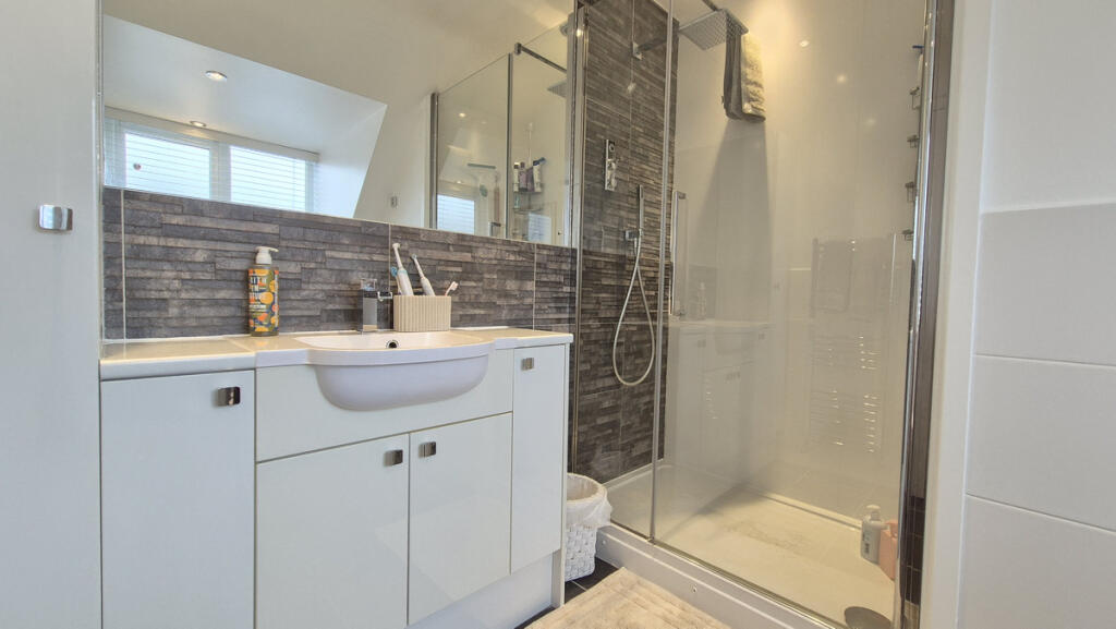 Additional image 21 of Banbury Road, Southam, CV47