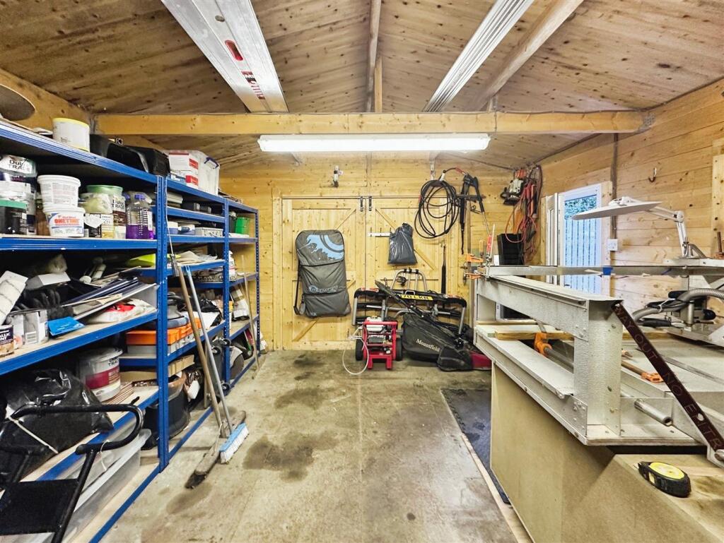 Additional image 28 of Westhill Road, Blackdown, Leamington Spa