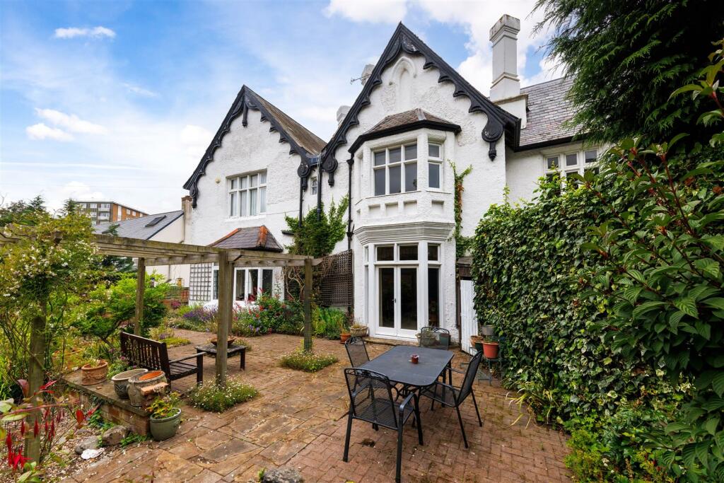 Additional image 25 of Clarendon Square, Leamington Spa