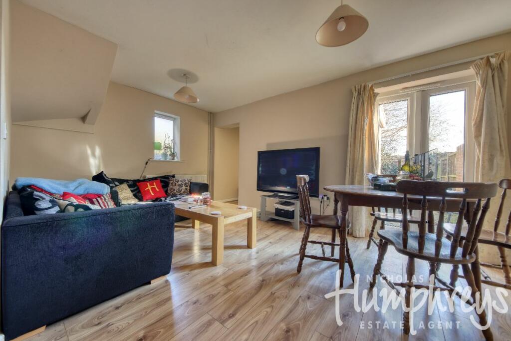 Additional image 3 of 4 Bed Student Home - 61a Kemsing Gardens