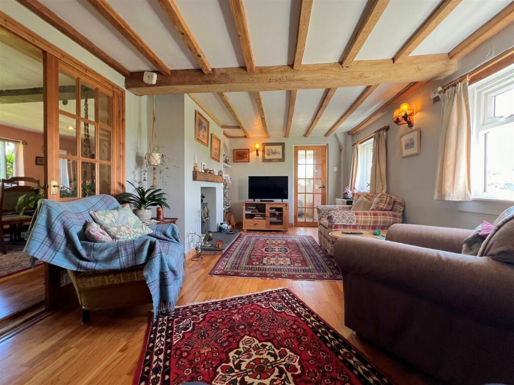 Additional image 3 of The Green, Chesterton, Leamington Spa