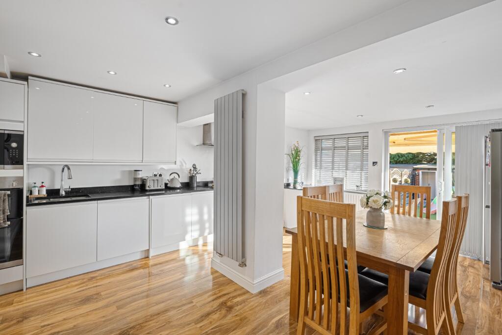 Additional image 2 of Clovelly Road, Bexleyheath, Kent, DA7 5RG