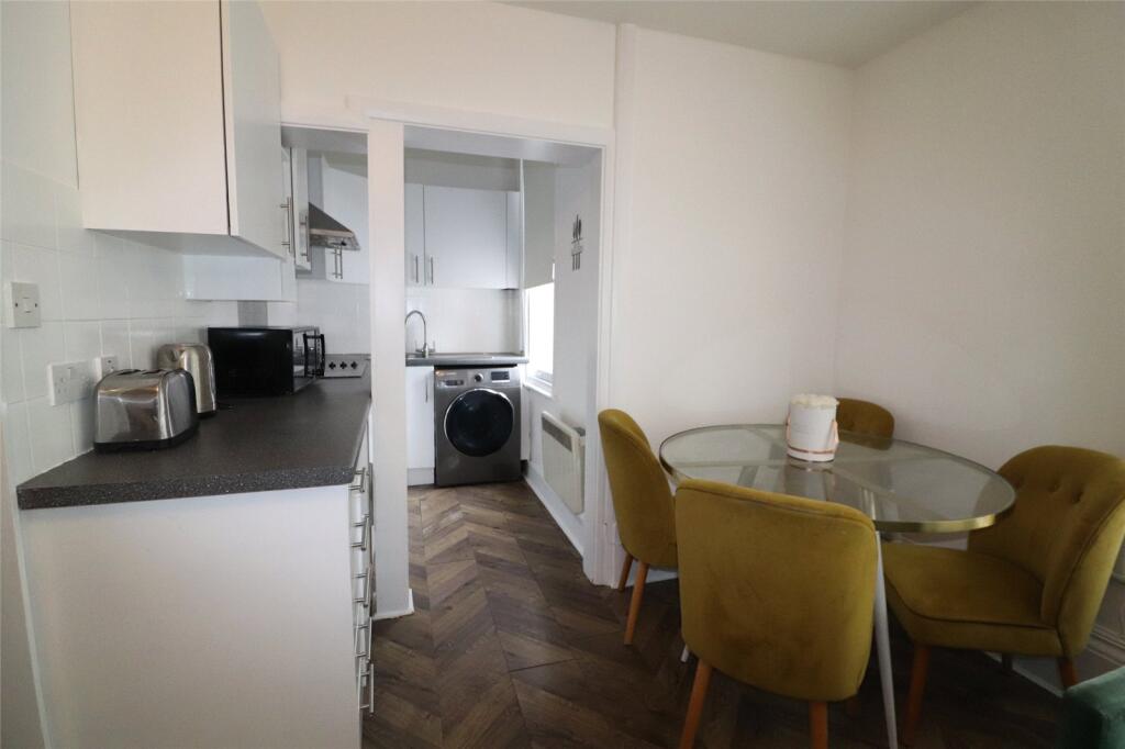 Additional image 7 of Park Crescent, Erith, DA8