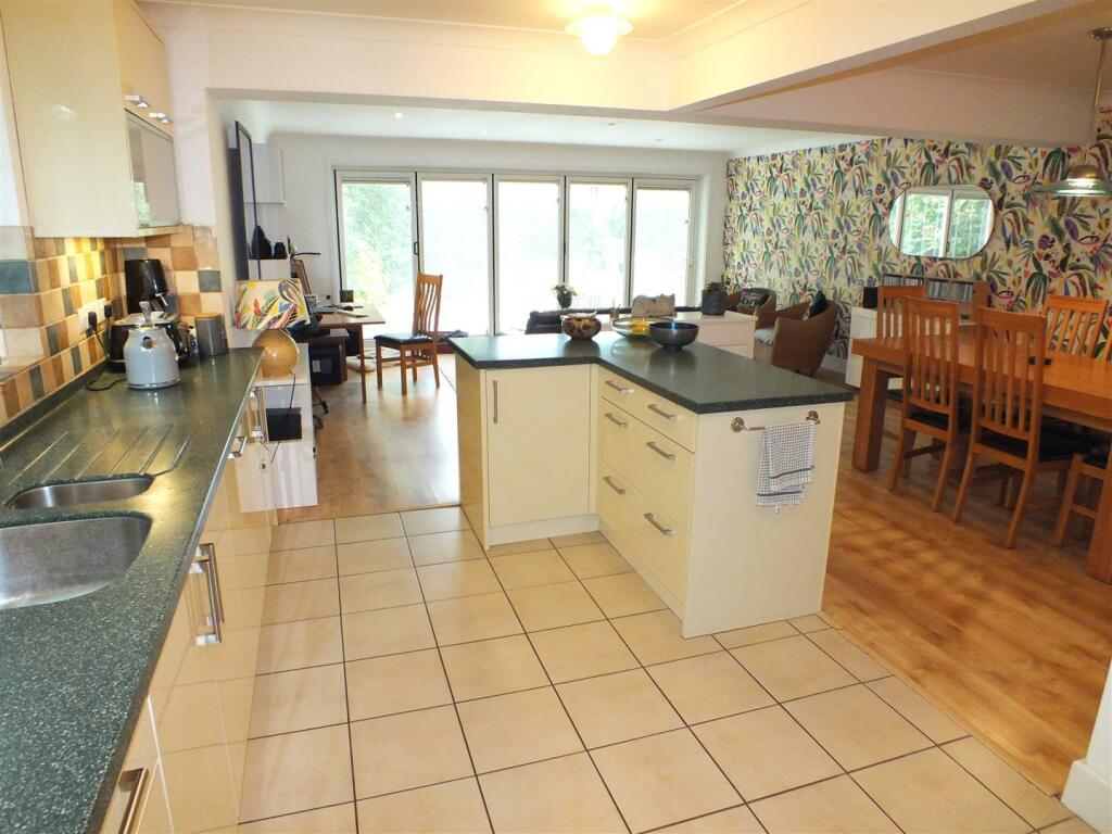 Additional image 5 of Cornwallis Avenue, Folkestone