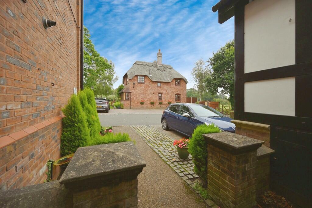 Additional image 16 of Tresham House, Guys Common